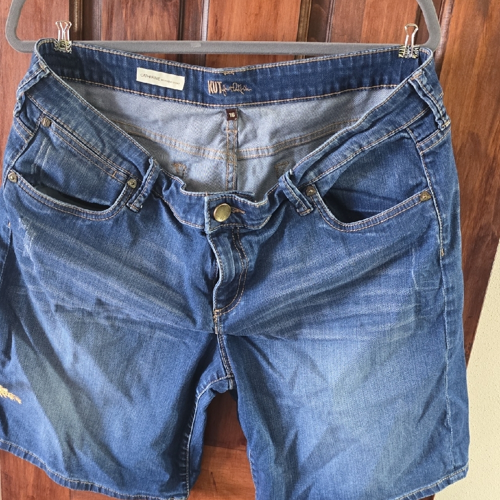 Kut from the Kloth Women's Classic Blue Jean Shorts